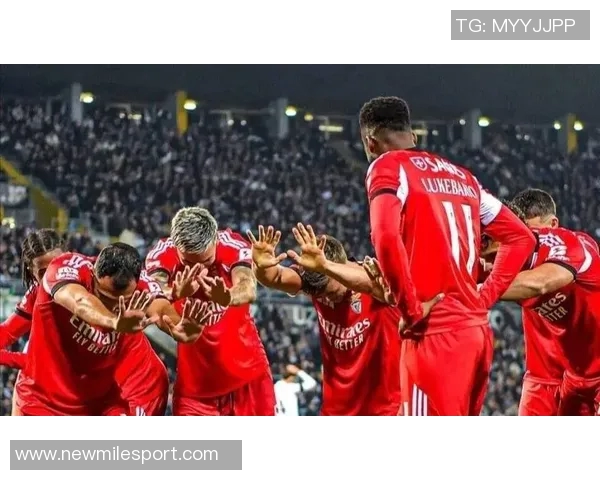 法尔克透露北方三强争夺金玟哉拜仁冬窗若签格伊或放人 法尔克透露北方三强争夺金玟哉拜仁冬窗若签格伊或放人