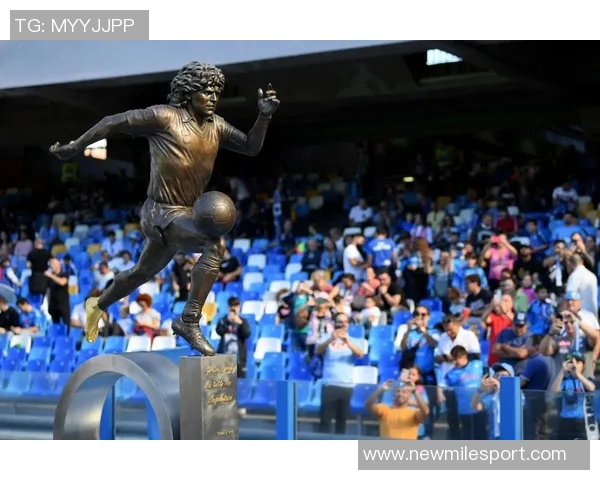 足坛奇葩雕像大盘点萨拉赫C罗大罗法尔考等球星形象奇特引热议